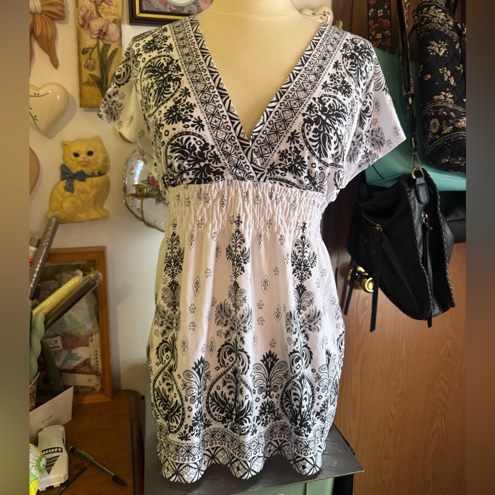 Cato Black & White Printed V-Neck Dress